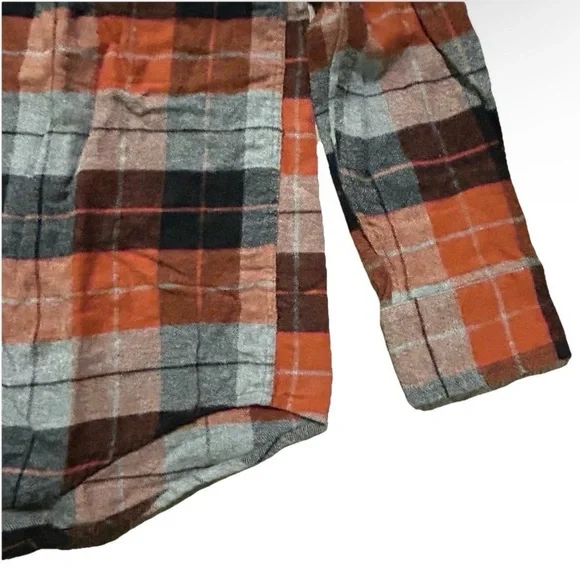 Men’s Croft And Barrow Black Grey Orange Plaid Flannel Shirt Size Large - Picture 2 of 3